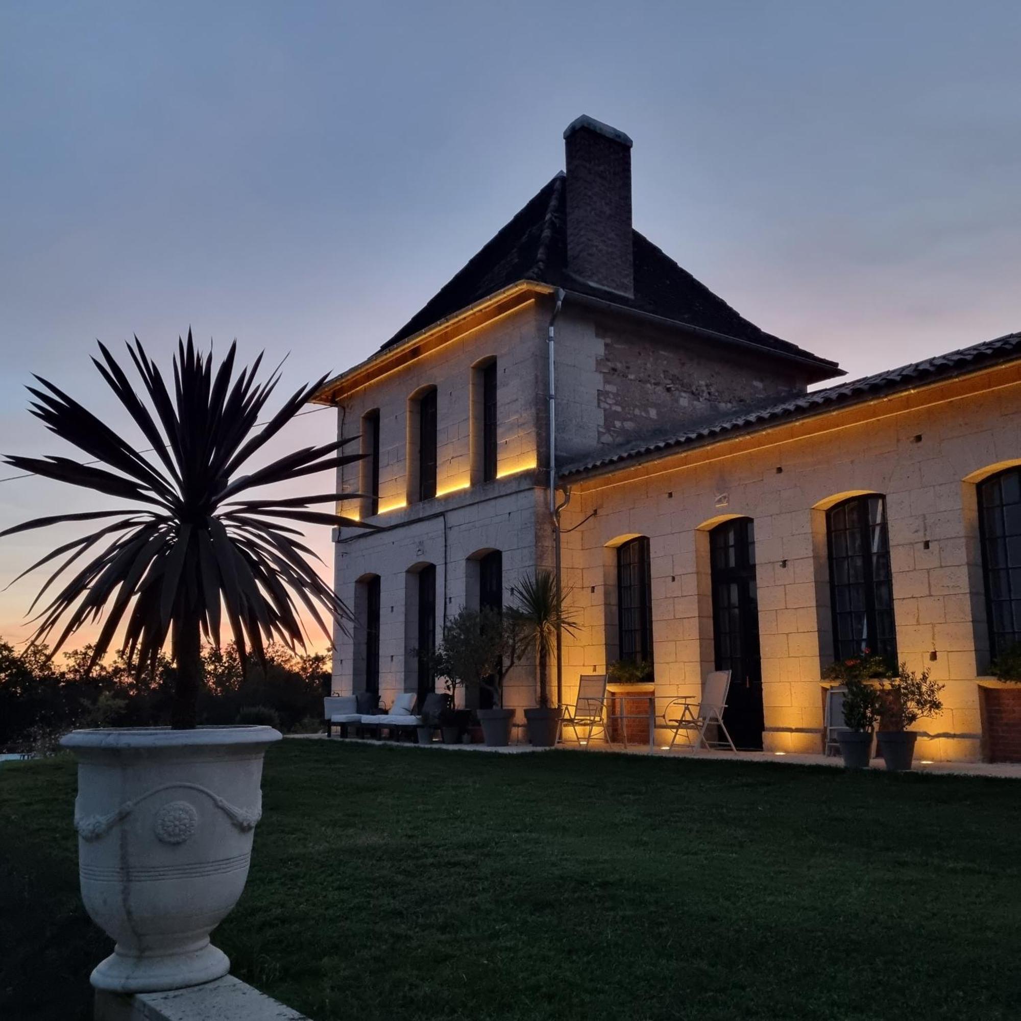 Chateau Neuf Le Desert Apartman Le Pizou Kültér fotó