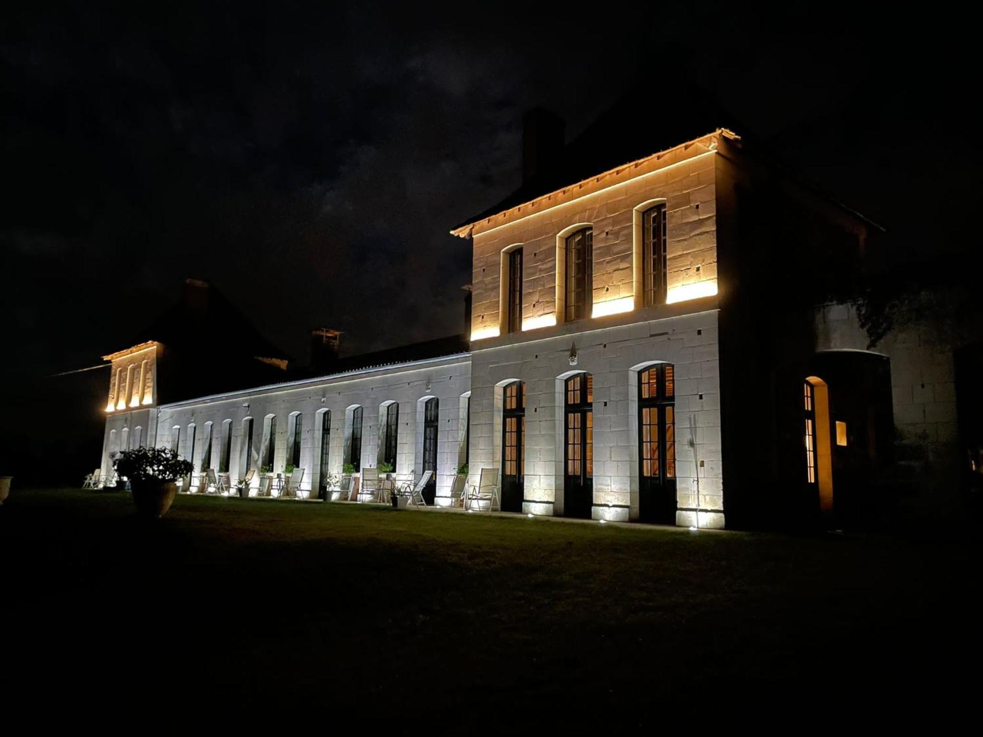 Chateau Neuf Le Desert Apartman Le Pizou Kültér fotó