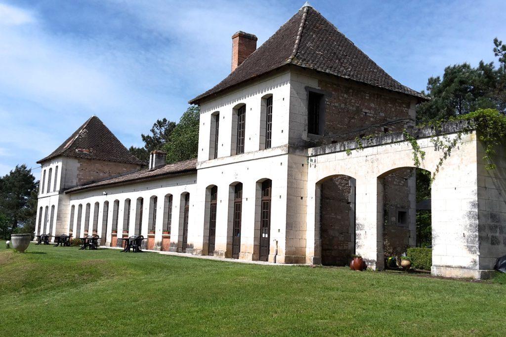 Chateau Neuf Le Desert Apartman Le Pizou Kültér fotó